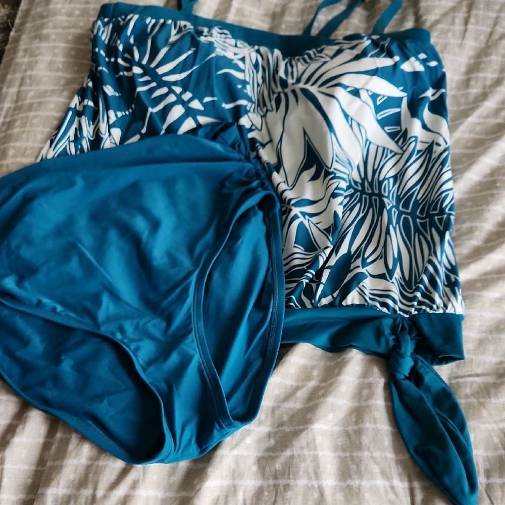Tropical Blue and White Tankini Set